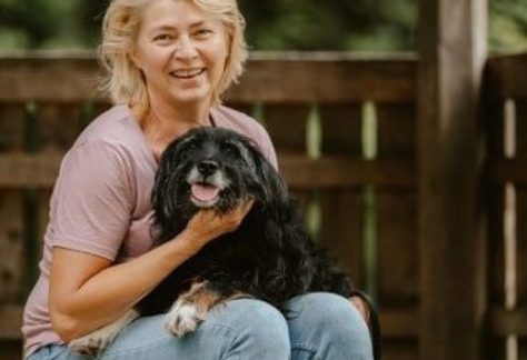 2024_10_10-radijska-oddaja-vsi-sosedje-ambasadorji-nasmeha-urska-800px